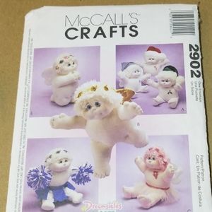 McCall's Dreamsicles Angel hugs dolls
